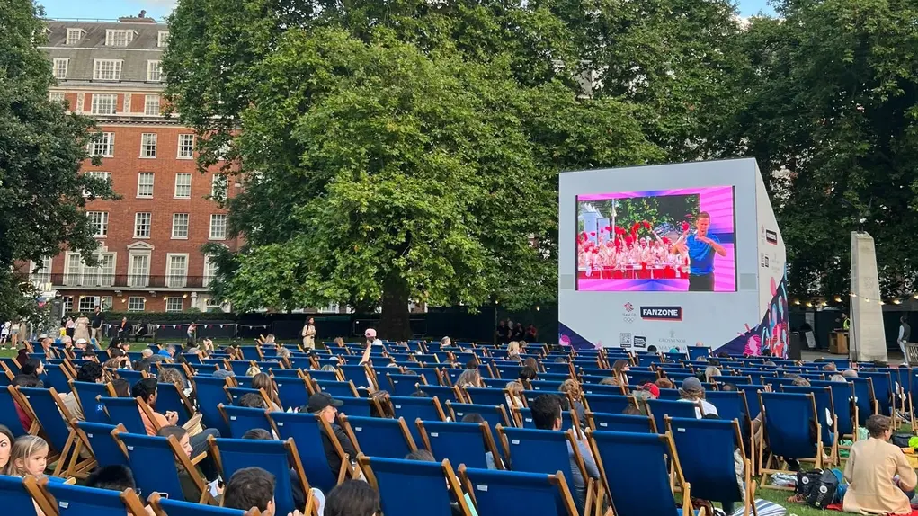 Fanzone in Grosvenor Square